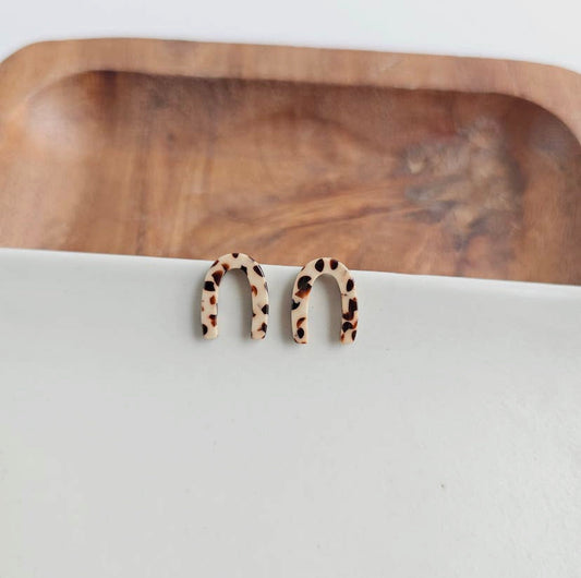 Brown dot Archie studs